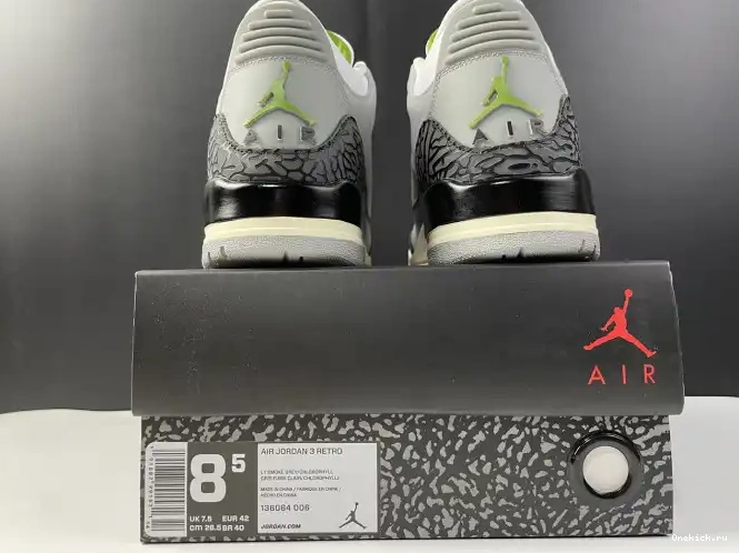 One Kick 136064-006 Chlorophyll 3 Jordan Air Retro 0614
